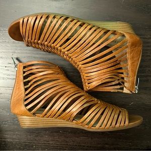 Enzo Angialini leather straps sandals,size 8.5,summer/spring fashion,small wedge